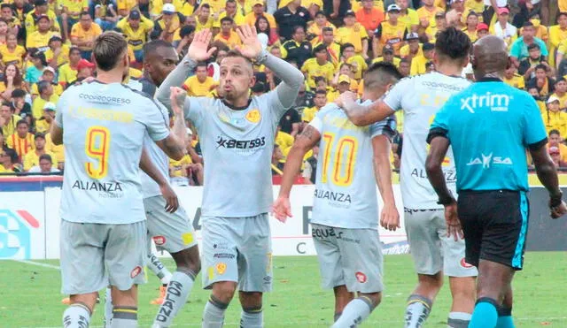 Aucas selló la victoria con tanto de Edison Vega. Foto: Aucas