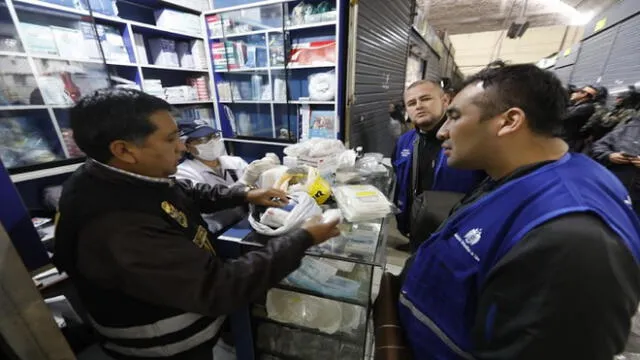 Cercado de Lima: Decomisan 50 sacos de medicinas adulteradas