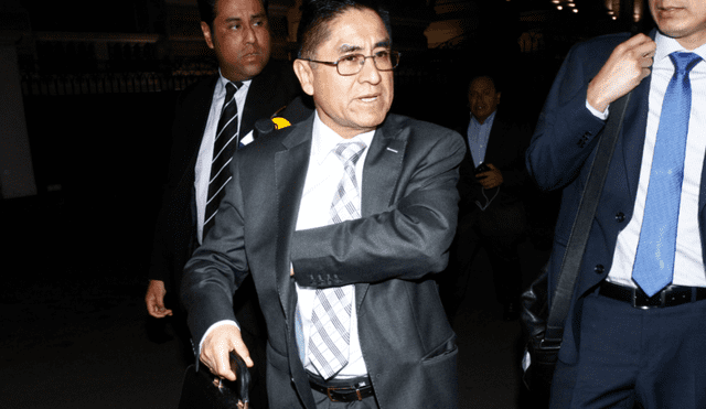 Ejecutivo formalizó pedido de extradición contra César Hinostroza