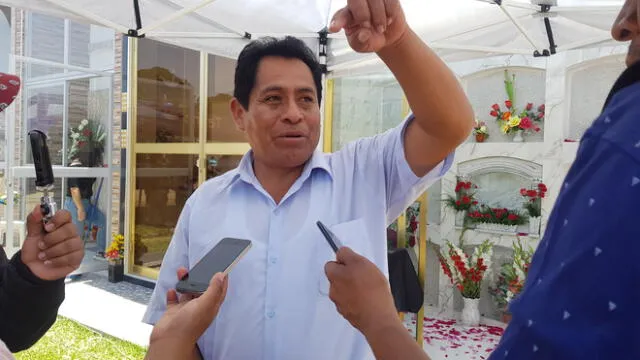 Alcalde de Tarata, Pascual Cusi.