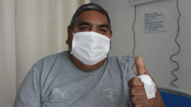 Don Pablo agradeció la atención recibida en hospital y pidió a la población seguir cuidándose. (Foto: Minsa)