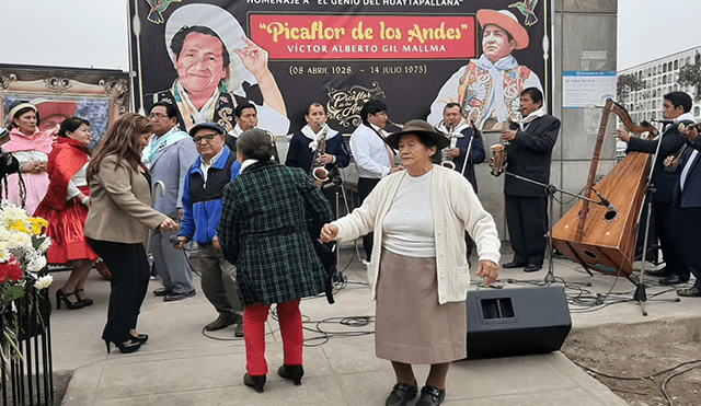 Picaflor de los Andes: Homenaje 44 años de su partída Física. (Fotos: Arlette Tello)