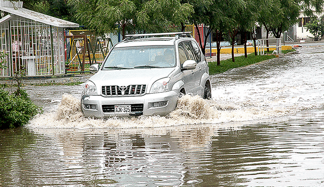 Colapso. Las lluvias continuarán en Piura y es posible que se repitan los aniegos y desbordes del río en zona baja de la ciudad.