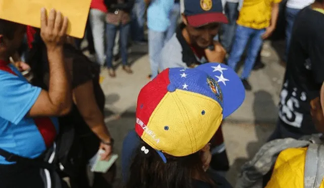 Venezolanos se pronuncian tras anuncio de pedido de visas y pasaportes [VIDEO]