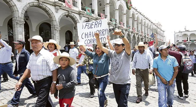 Marcha contra Chávarry: "Si no hay restitución, habrá revolución" [VIDEO]