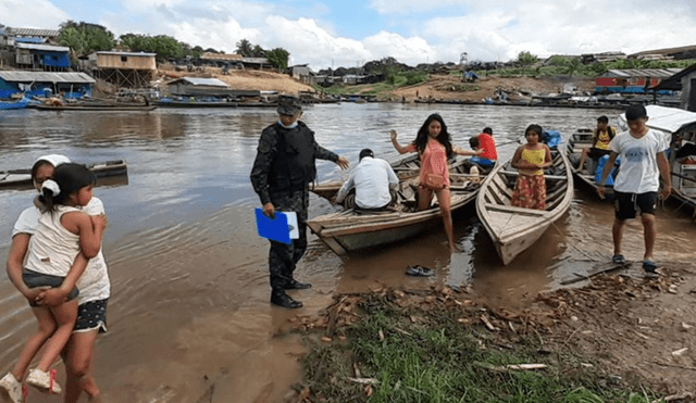 Autoridades confirman dos muertes tras naufragio en río Puinahua. Foto: Andina