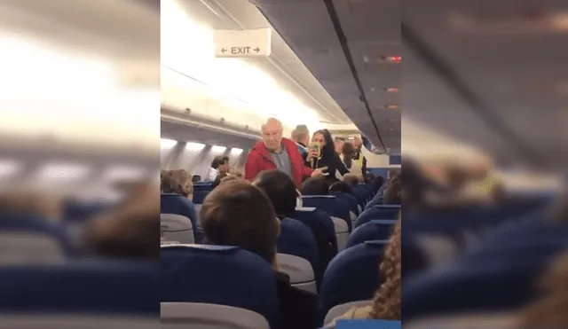 Ancianos fueron expulsados de avión por no hablar inglés [VIDEO]