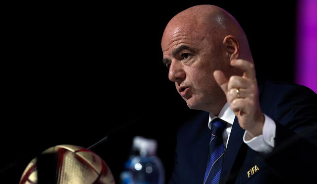 Gianni Infantino, actual presidente de la FIFA, dio a conocer que este evento se dará en 2025. Foto: EFE