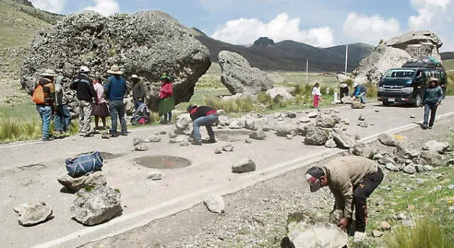 Comuneros de Cusco bloquean corredor minero del sur