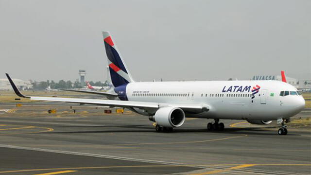 Adolescente chilena muere dentro de un avión