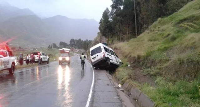 Cusco: Seis heridos deja despiste de minivan en Maranganí