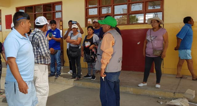 Padres de familia paralizaron obras de colegio en Tacna para exigir cupos de trabajo.