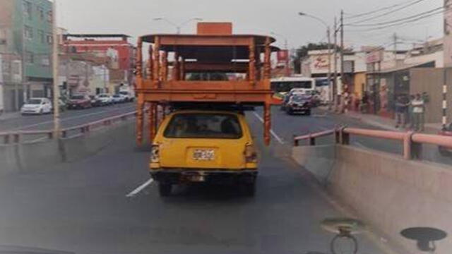 #YoDenuncio: vehículo transita con carga que excede su tamaño