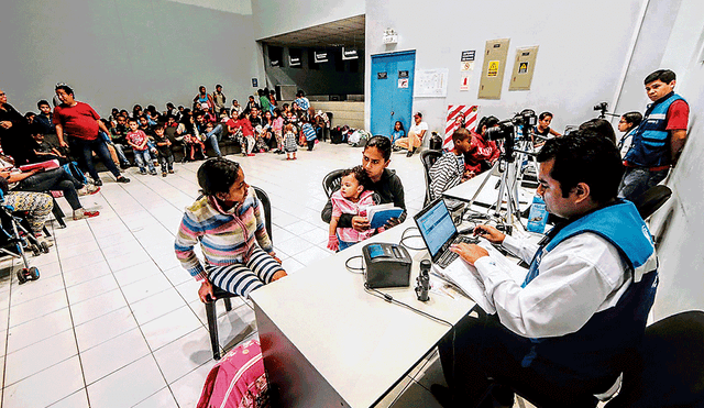 Exigencia de pasaporte redujo al 50% el ingreso de venezolanos al Perú