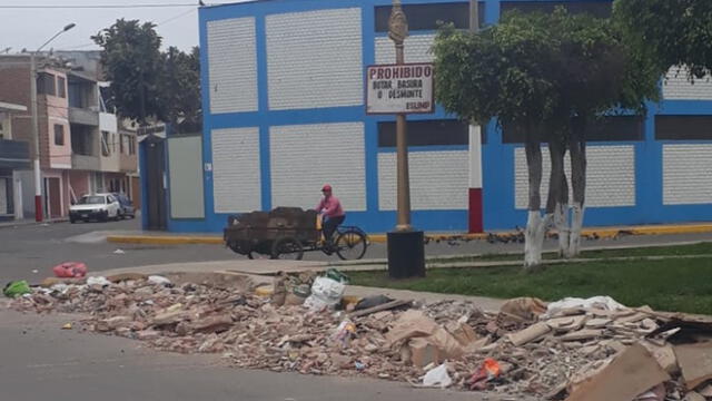 #YoDenuncio: dejan basura y desmonte frente a centro educativo 
