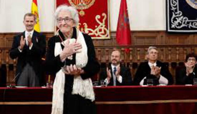 Ida vitale recibió el Premio Cervantes