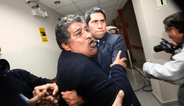 Empresarios fueron retirados de la Comisión de Ética. Foto: Jorge Cerdán / La República.