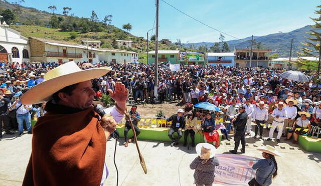 Pedro Castillo visita centro poblado de Huangamarca. Foto: Presidencia de la República.