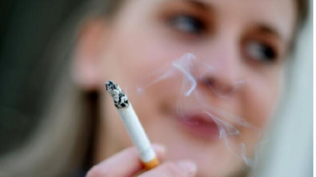 Casos de mujeres con cáncer de pulmón por consumo de tabaco aumenta en 25%