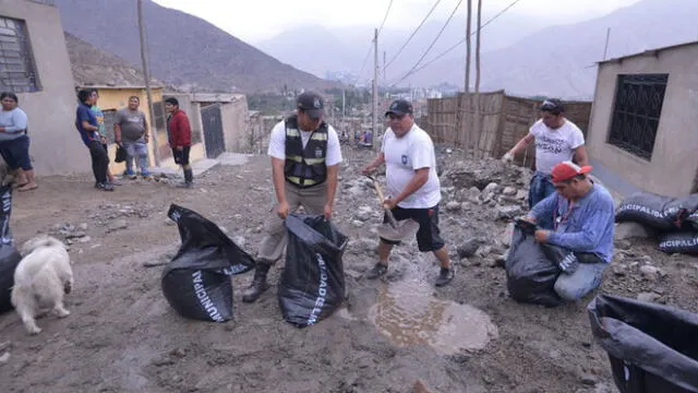 Chosica: huaico en Vallecito inunda casi 20 calles [FOTOS y VIDEO]