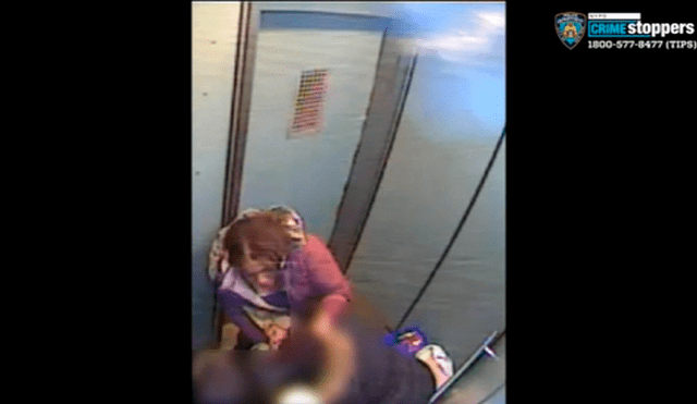 Ladrona ataca a mujer embarazada dentro del elevador para robarle el bolso [VIDEO]