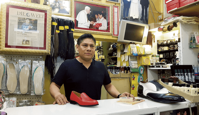 El peruano que hizo zapatos para dos Papas