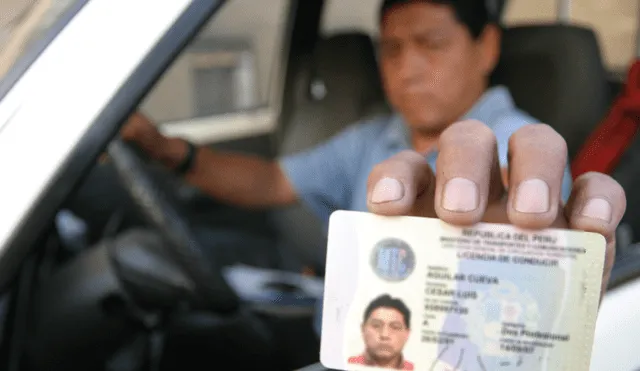 Licencias de conducir de Perú se reconocerán en Colombia y viceversa