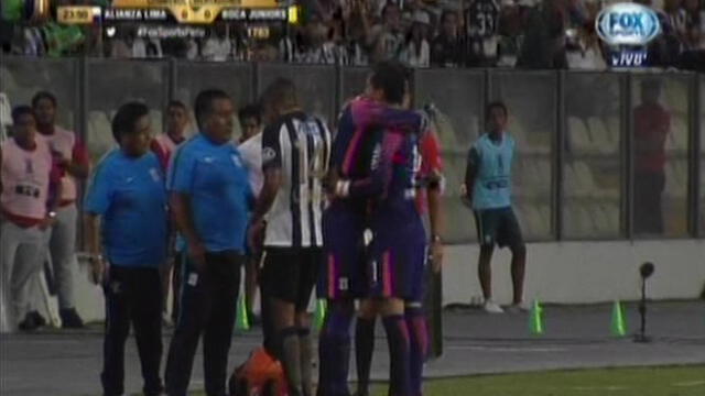 Alianza Lima vs Boca Juniors: Leao Butrón salió lesionado tras salvar su portería [VIDEO]