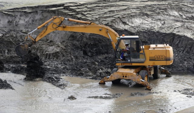 Sedapal retiró 300 mil toneladas de lodo en estanques de La Atarjea tras huaicos