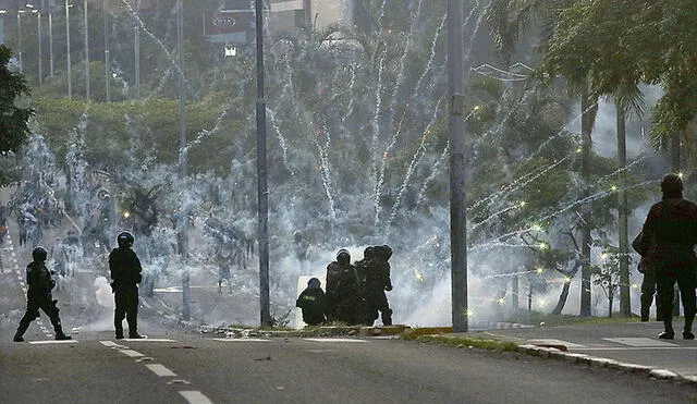 Protestas en Santa Cruz. Hoy se cumple una semana de manifestaciones y de la detención del líder opositor. Foto: EFE.