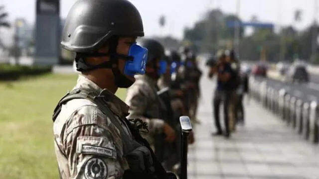 Policía Nacional del Perú y Fuerzas Armadas. Créditos: La República.