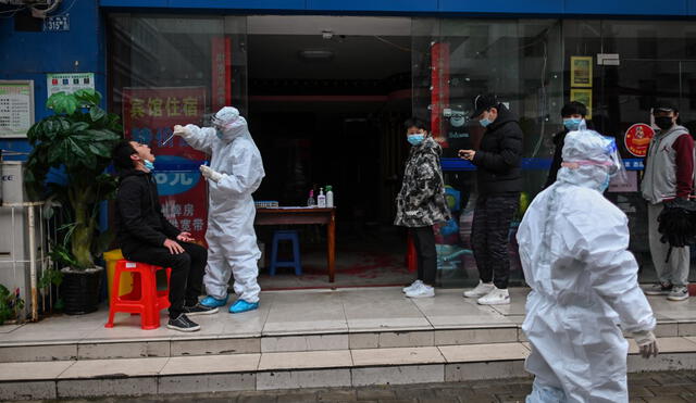 Un equipo de expertos de la OMS llegó el 14 de enero a Wuhan para investigar los orígenes del nuevo coronavirus. Foto: AFP