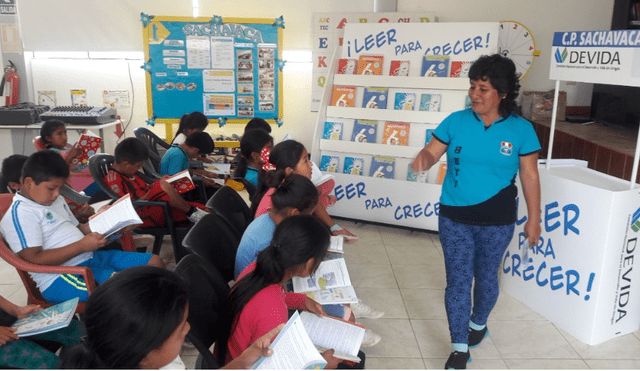 Devida y Fundación Santa María donan casi 4 mil libros a colegios de Tocache