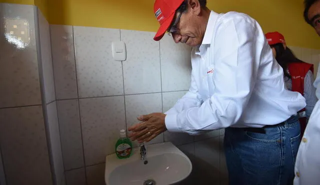 Coronavirus: Vizcarra enseña lavado de manos en colegio de Piura 