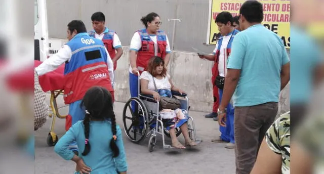 Rescatan a mujer embarazada que era arrastrada por el mar en Tacna