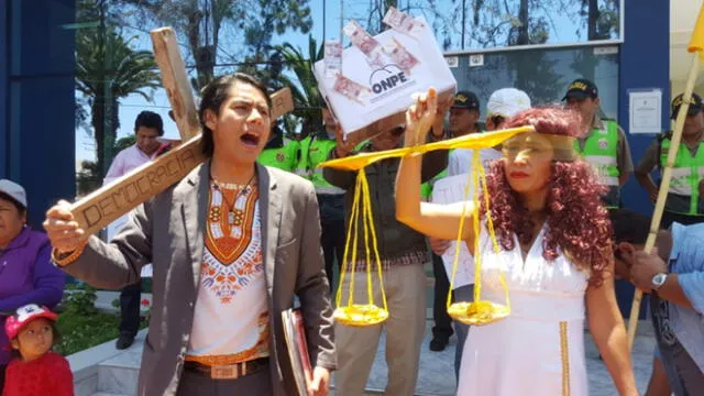 Tacna: Con protesta exigen que Fiscalía acelere investigación por presunto fraude electoral [VIDEO]