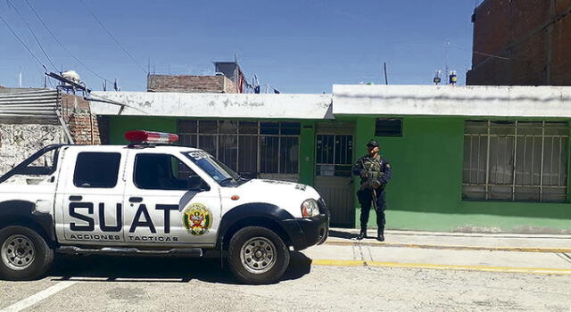 Mujer secuestra a parte de su familia dentro de su casa en Arequipa