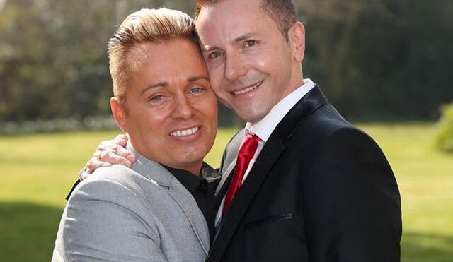 Los primeros padres gay de Gran Bretaña se separaron después de 32 años, y uno ahora está saliendo con el ex de su hija. Foto: Difusión.