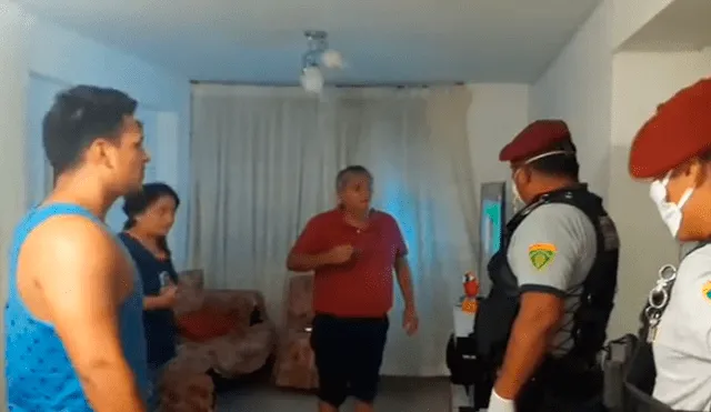 Policías encontraron a familia bailando y bebiendo alcohol en plena cuarentena. Foto: Captura