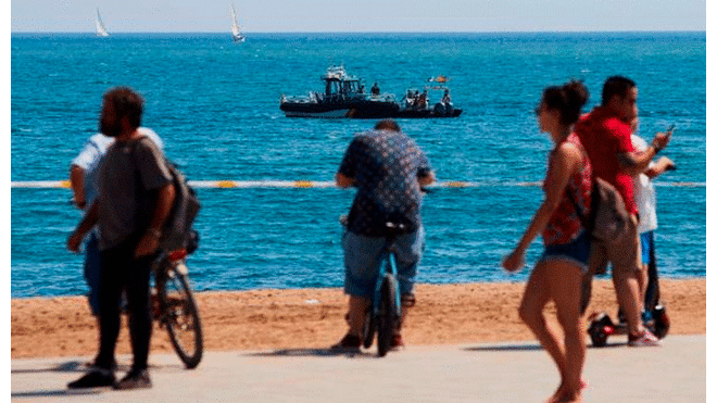 Encuentran bomba del siglo pasado enterrada en playa de España [VIDEO]