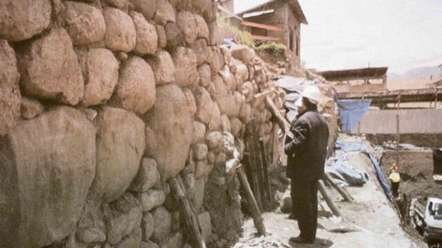 muros desmontados. Estos muros incas, según Contraloría, sufrieron daños irreversibles.