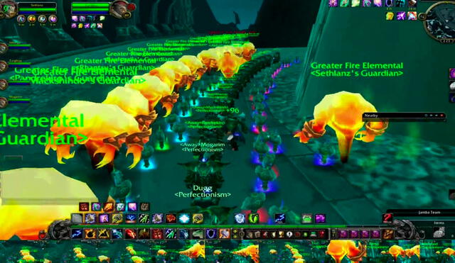 Multibox de shaman con elementales de fuego en World of Warcraft. Foto: Warmane