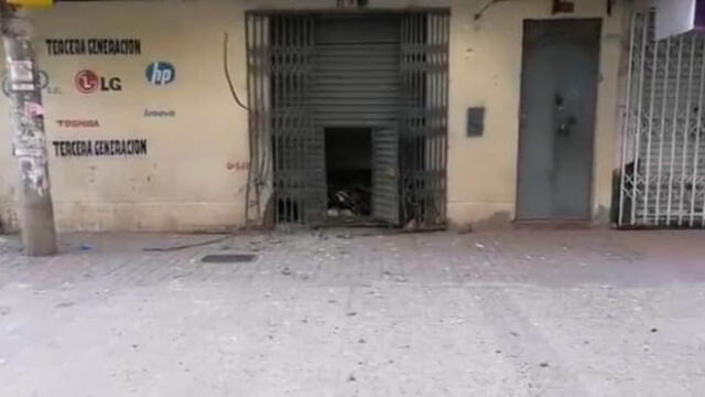 Puno: Detonación de artefacto explosivo dañó varias viviendas en Juliaca