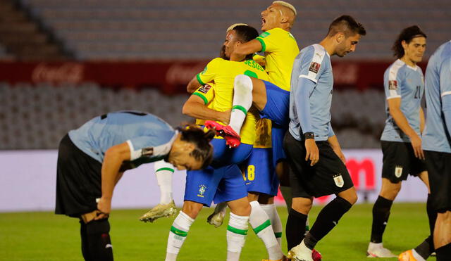 Uruguay y Brasil se juegan en el Centenario por la fecha 4 de las Eliminatorias Qatar 2022. Foto: EFE