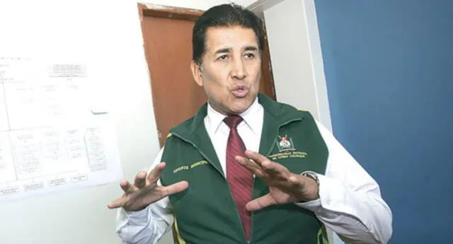 Presentan tacha contra candidatura de Óscar Cáceres en Puno 