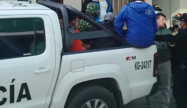 La Libertad: jefe de transportes de distrito es detenido libando licor