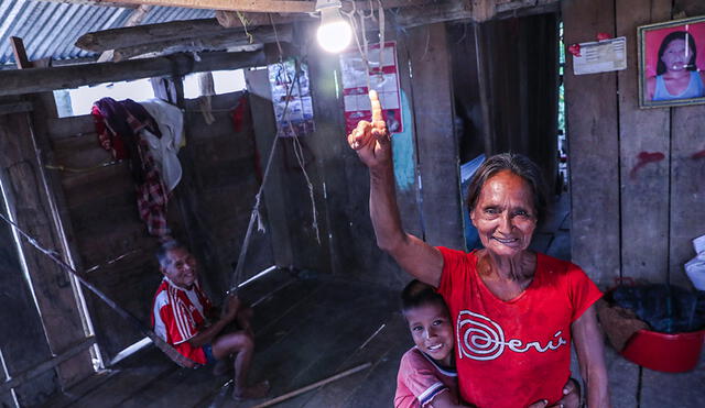 4 mil familias en Loreto acceden al servicio de energía eléctrica