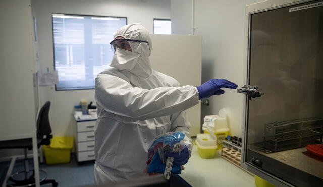 El coronavirus (COVID-19) en personas más jóvenes no causa la muerte, afirma experto brasileño. Foto: AFP.