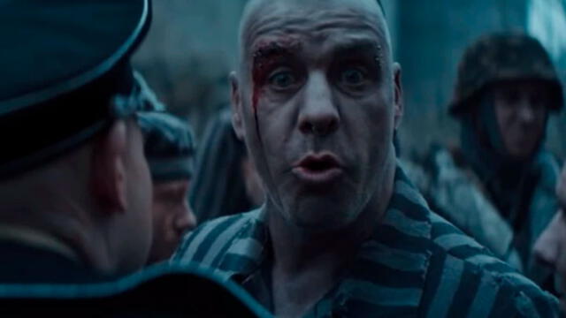 Integrantes de Rammstein generan polémica interpretando a víctimas de nazis en videoclip