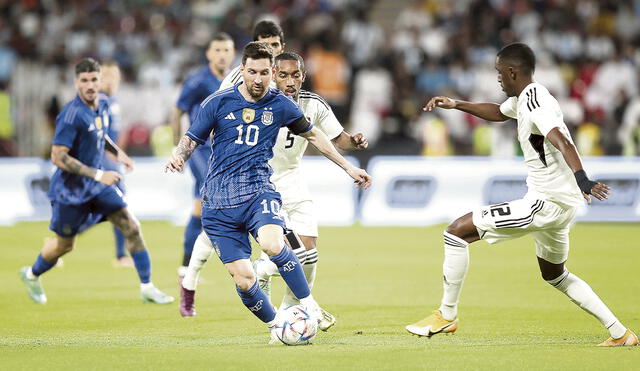 Lionel Messi destacó en la victoria de Argentina ante Emiratos Árabes Unidos. Foto: EFE